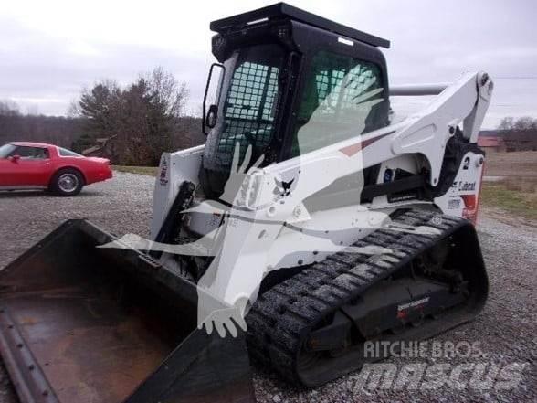 Bobcat T870 Smykem řízené nakladače