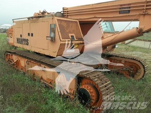 Mantis 3612 Pásové jeřáby