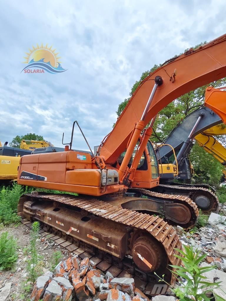 Doosan DX 300 LC-5 Pásová rýpadla