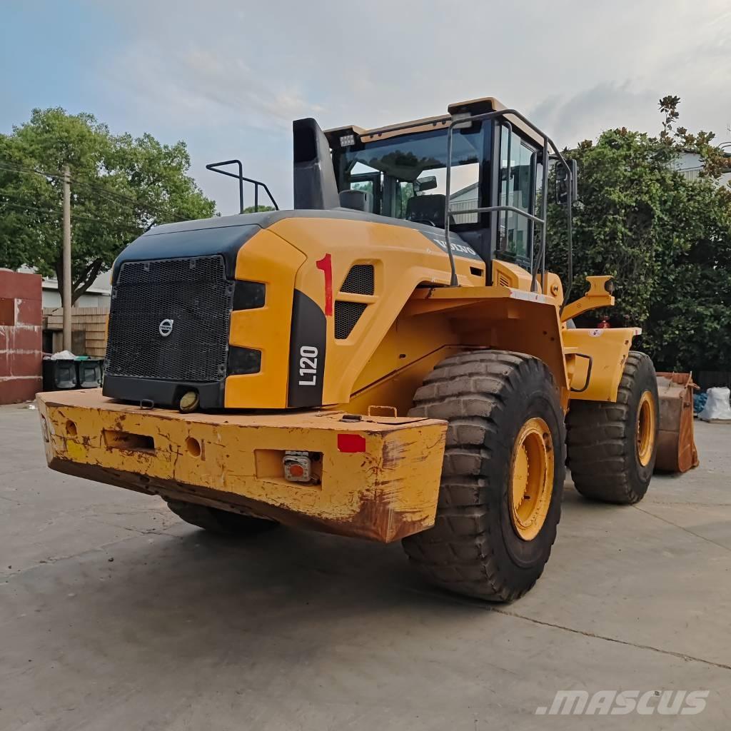 Volvo L120E Kolové nakladače