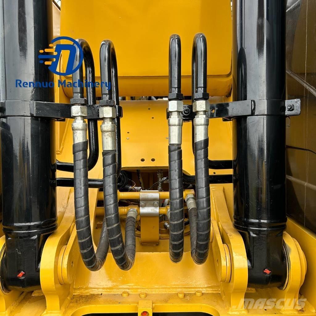 CAT 320D2 Pásová rýpadla