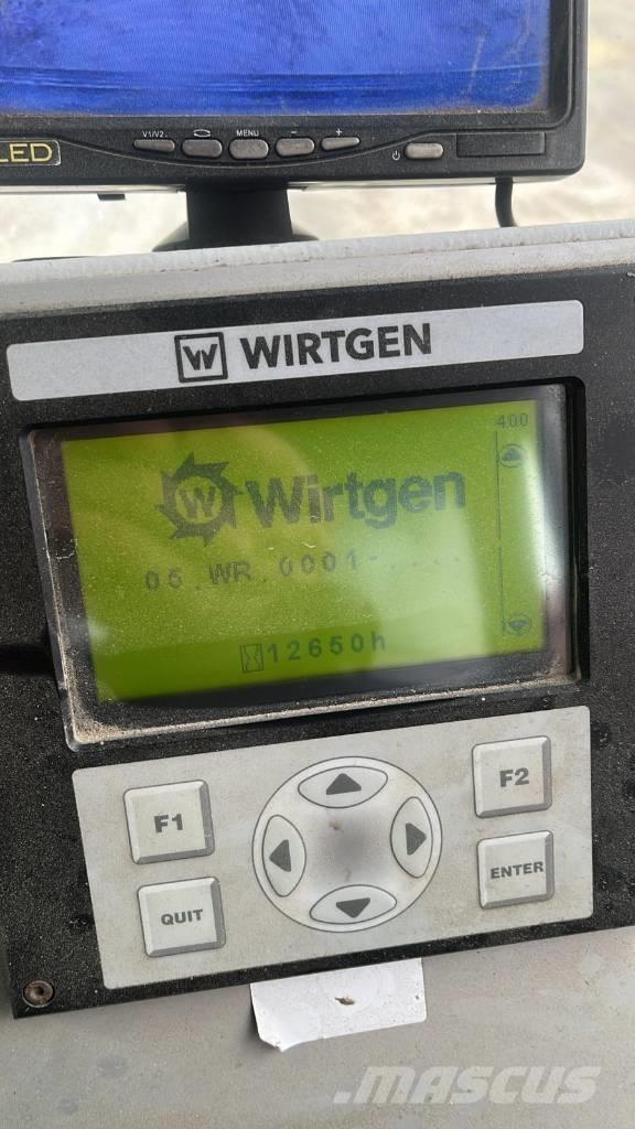 Wirtgen WR 2400 Recyklátory asfaltu
