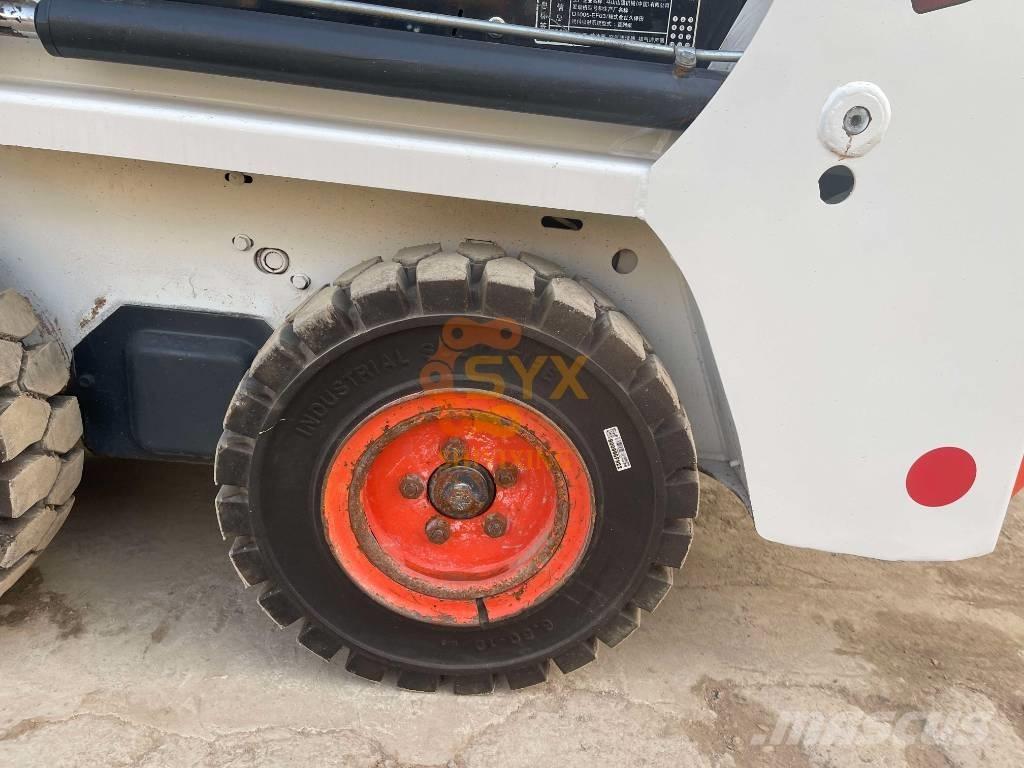 Bobcat S70 Smykem řízené nakladače