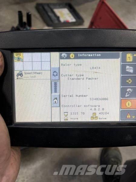 Case IH LB434 Lis na hranaté balíky