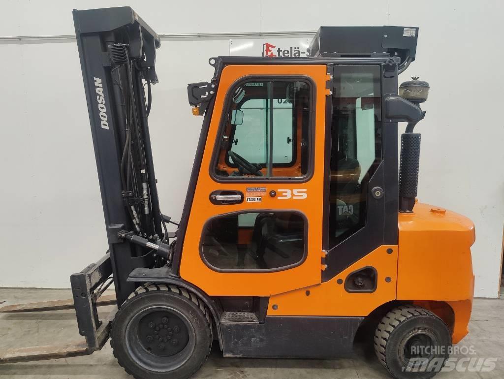 Doosan D 35 C-7 Dieselové vozíky