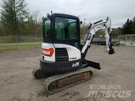 Bobcat E 26 Mini rýpadla < 7t