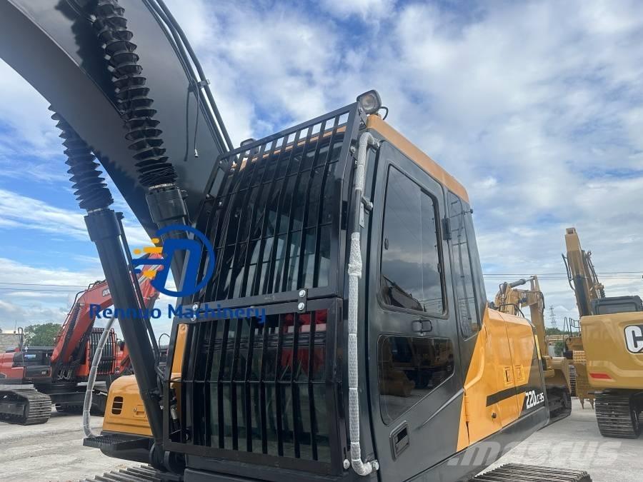 Hyundai R220LC-9S Pásová rýpadla