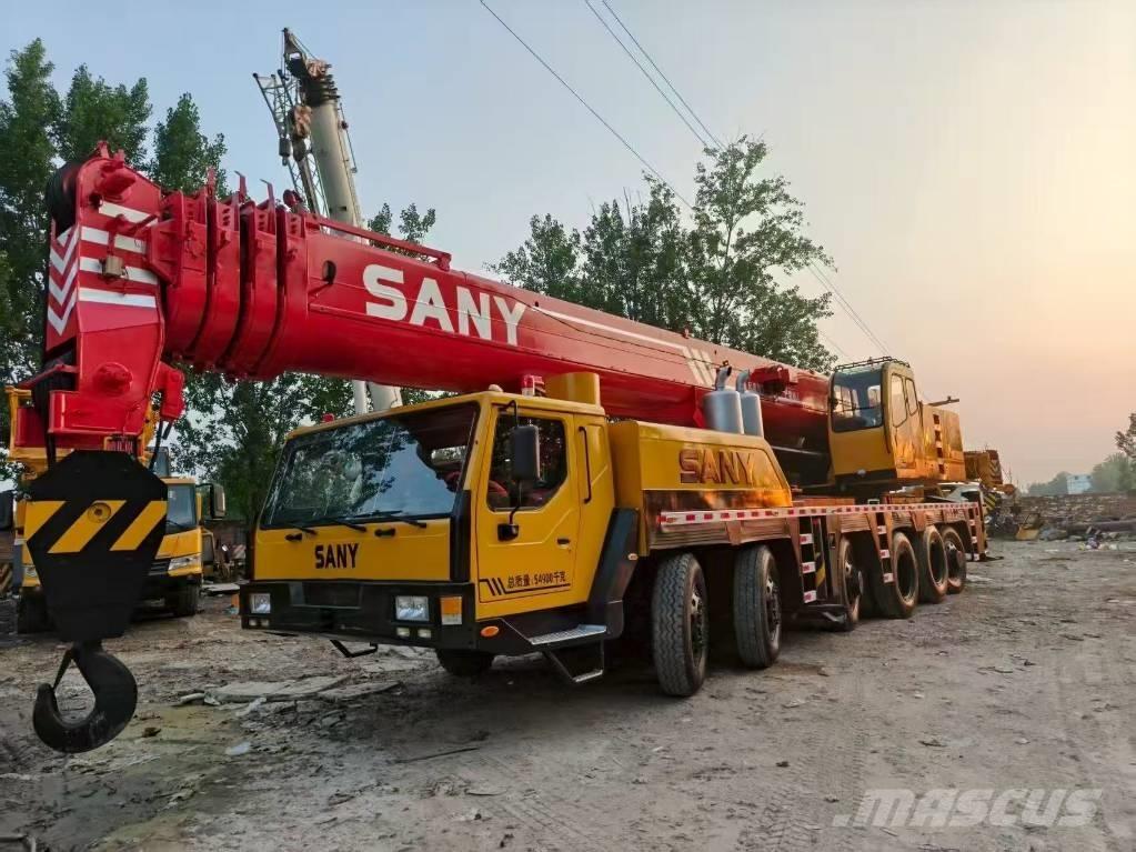 Sany STC 1000 C Univerzální terénní jeřáby