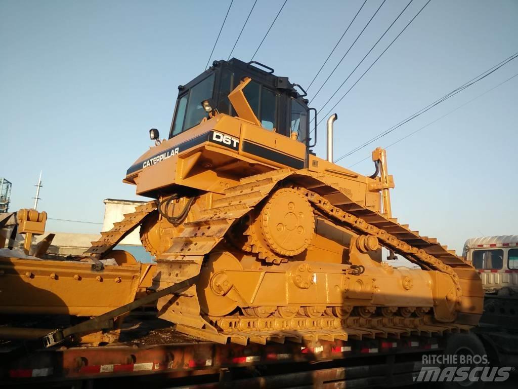CAT D 6 T LGP Pásové dozery