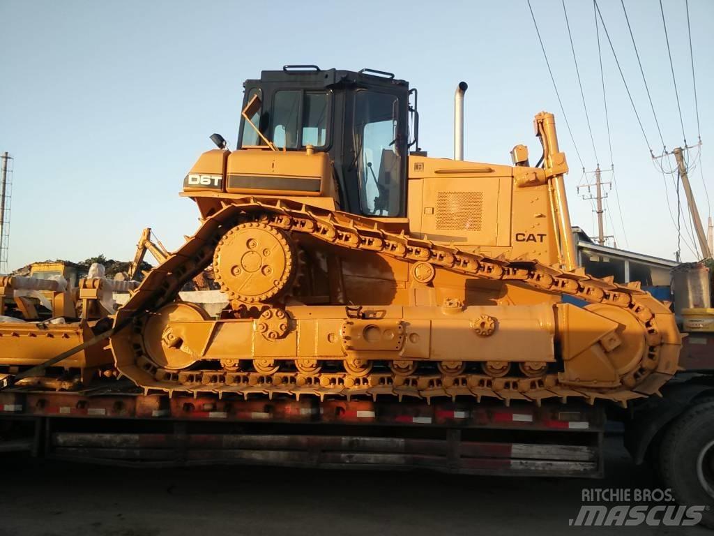 CAT D 6 T LGP Pásové dozery