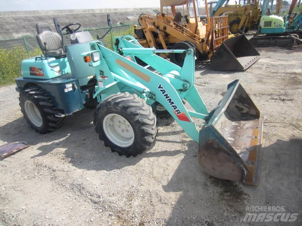Yanmar V4 Kolové nakladače