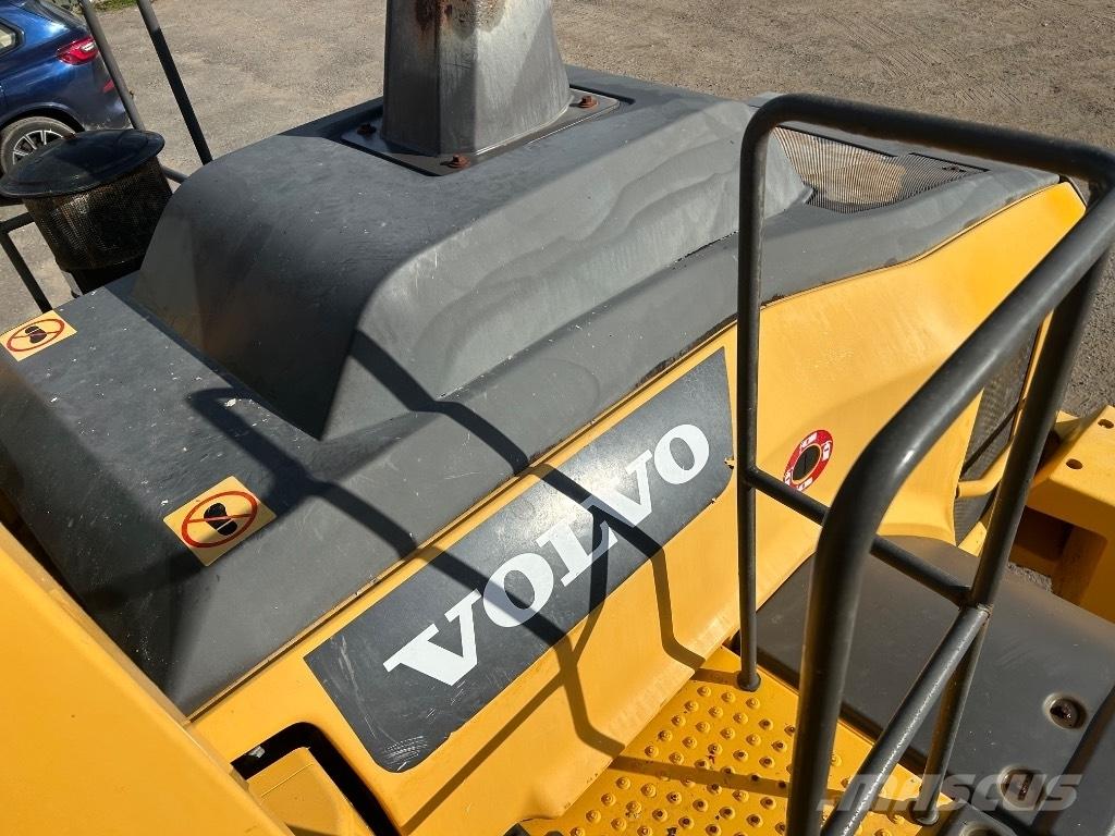 Volvo L110H Kolové nakladače