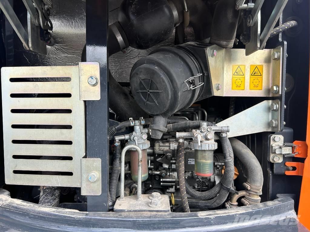 Hitachi ZX 26 U-6 Mini rýpadla < 7t