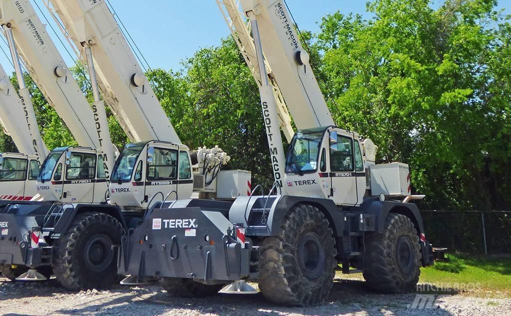 Terex RT670 Jeřáby pro těžký terén