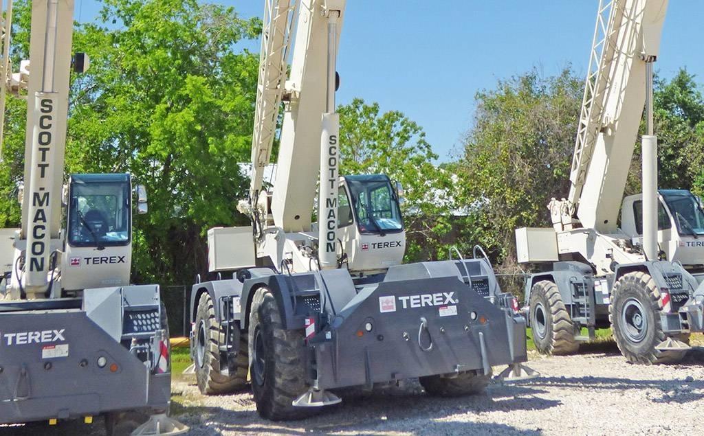 Terex RT670 Jeřáby pro těžký terén
