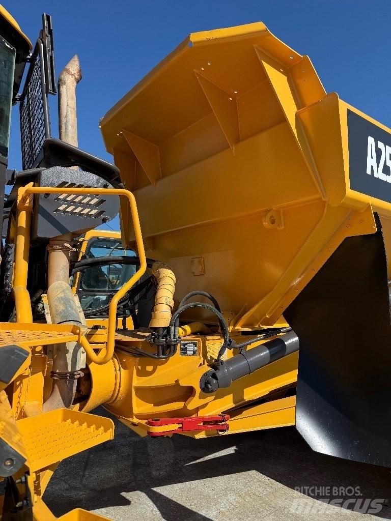 Volvo A25D Kloubové dempry