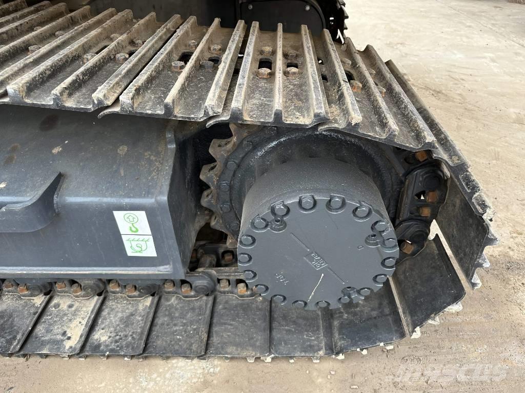 Komatsu PC200-8 Pásová rýpadla