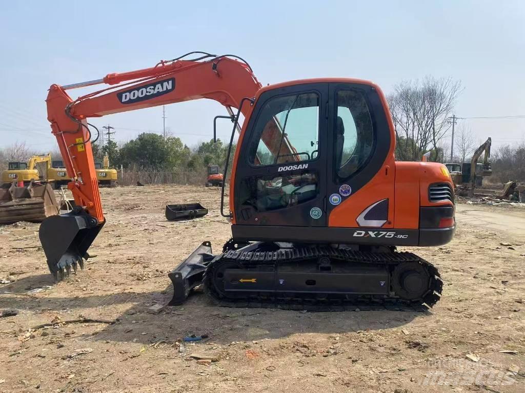 Doosan DX75 Mini rýpadla < 7t