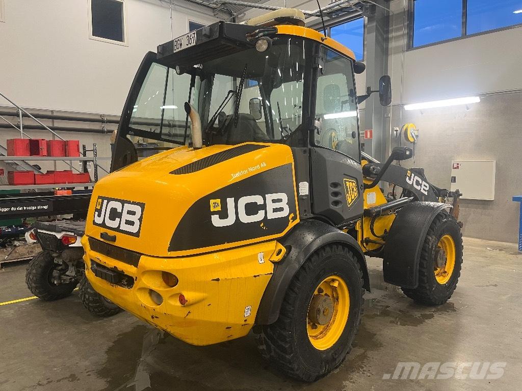 JCB 409 Kolové nakladače
