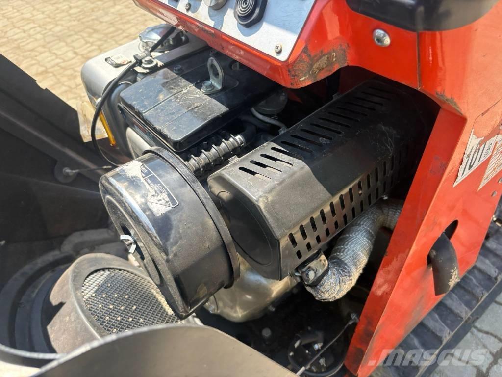 Kubota KC 70 Vyklápěcí dempry