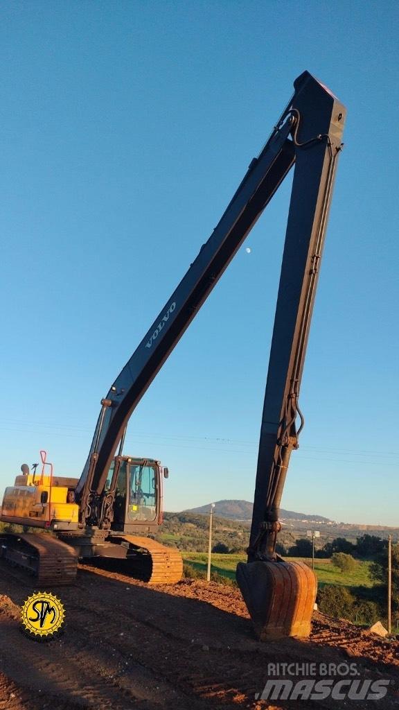 Volvo EC 250 D Pásová rýpadla