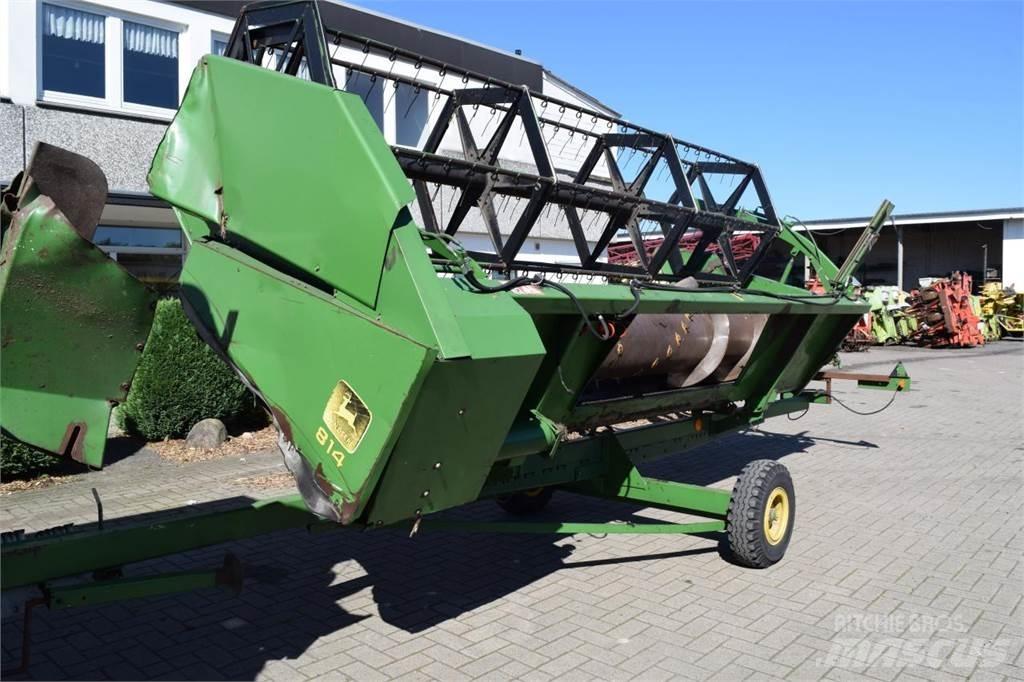 John Deere 1177 Sklízecí mlátičky