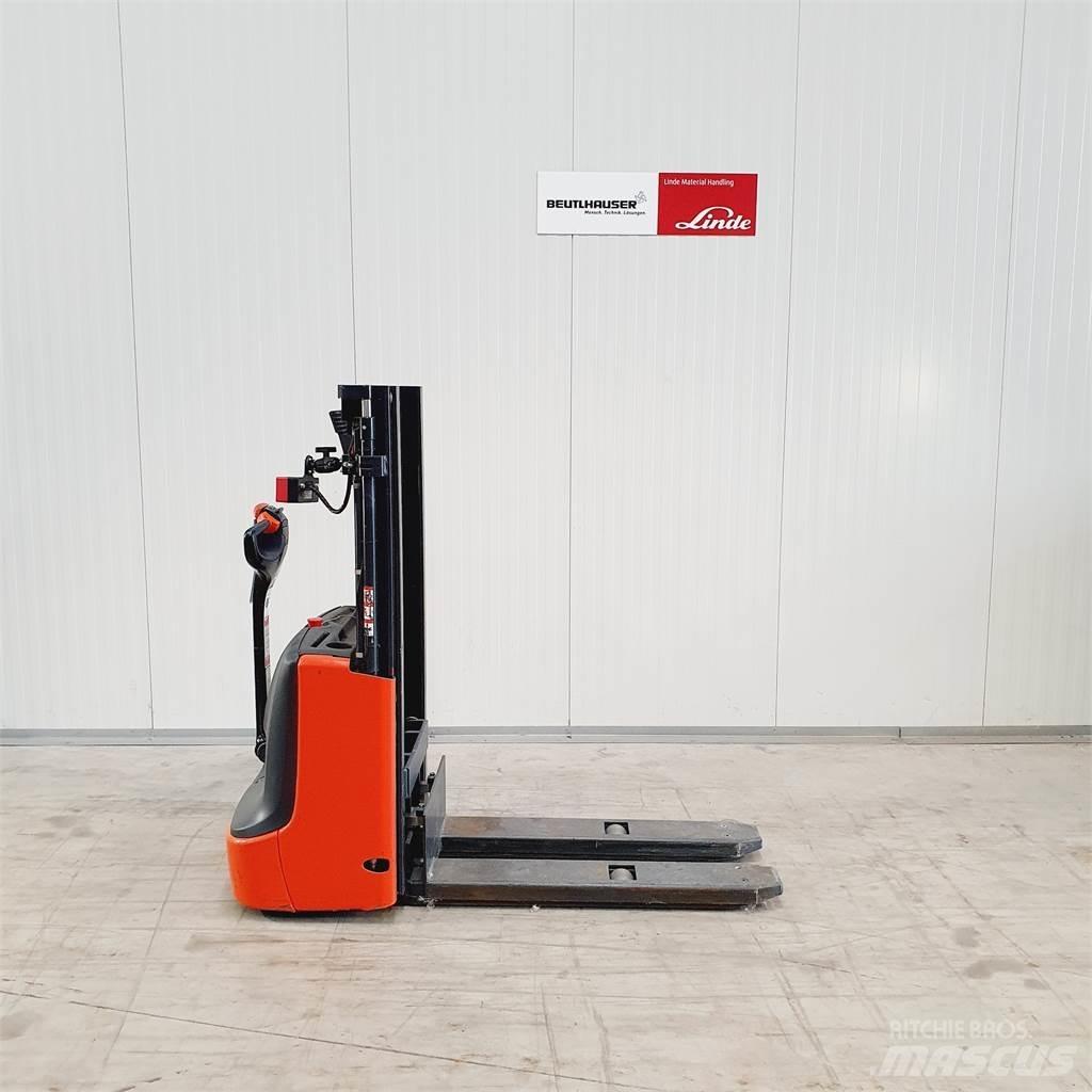 Linde L12 Ručně vedené vysokozdvižné vozíky