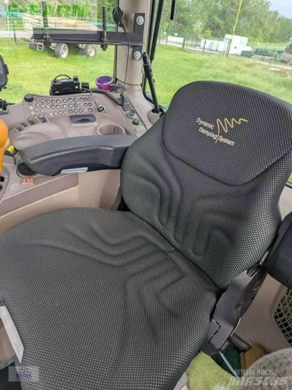John Deere 6215 r Traktory
