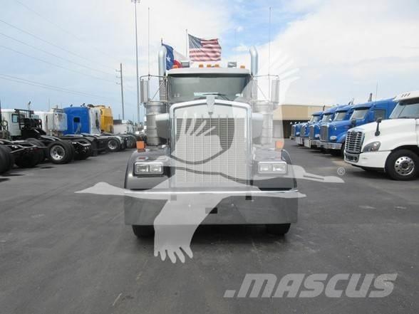 Kenworth W900 Tahače