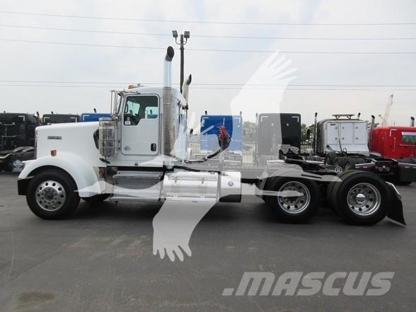 Kenworth W900L Tahače