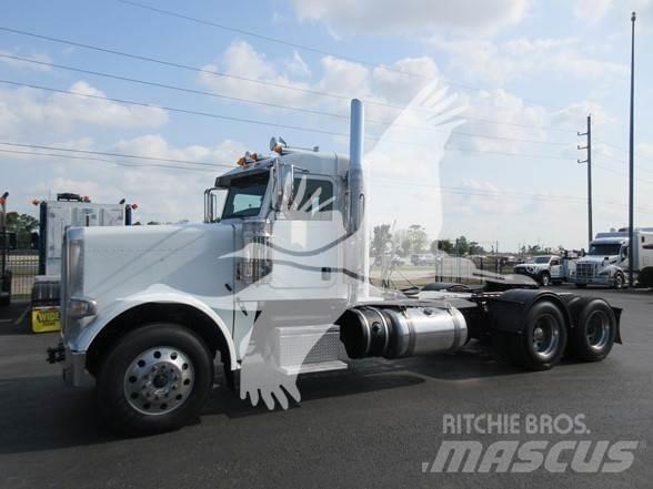 Peterbilt 389 Tahače