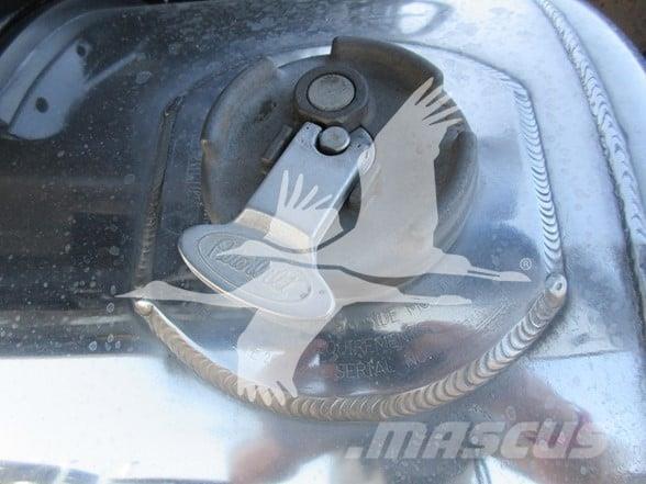 Peterbilt 389 Tahače