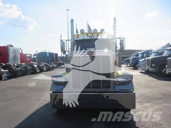 Peterbilt 389 Tahače