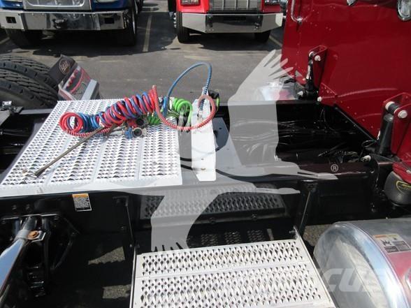 Peterbilt 389 Tahače