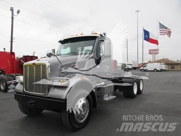 Peterbilt 567 Tahače