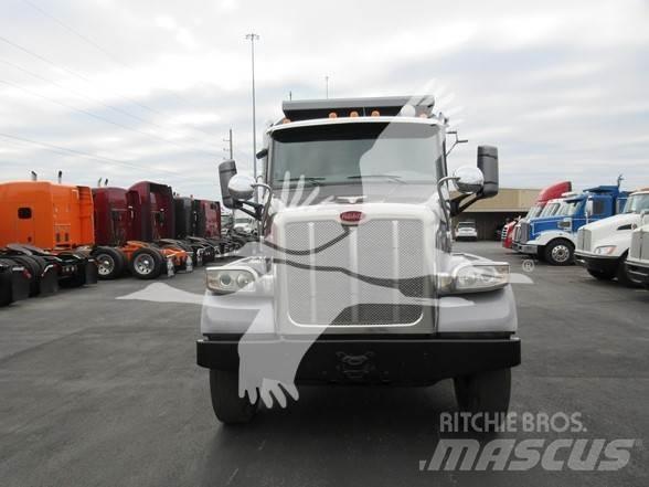 Peterbilt 567 Sklápěče