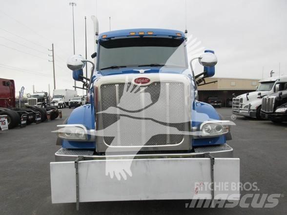 Peterbilt 567 Tahače