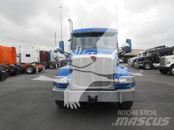 Peterbilt 567 Tahače