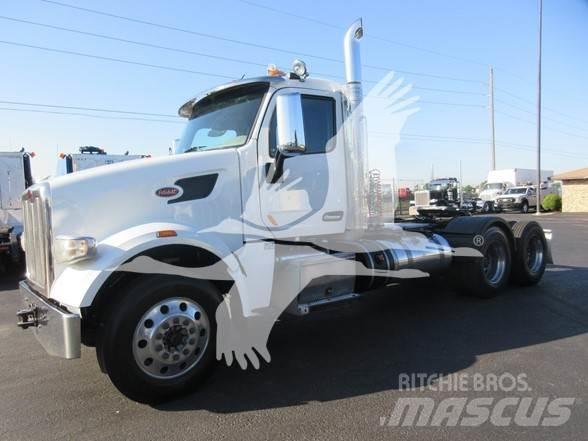 Peterbilt 567 Tahače