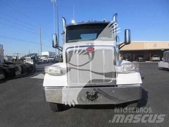 Peterbilt 567 Tahače