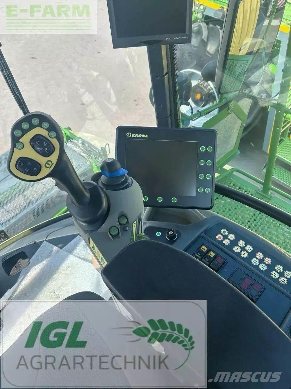 Krone big x 700 i Samojízdné sekačky