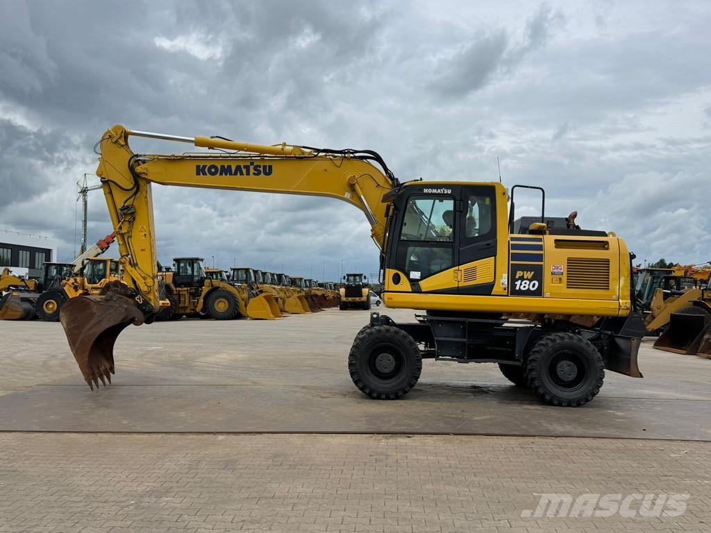 Komatsu PW180-11 Kolová rýpadla
