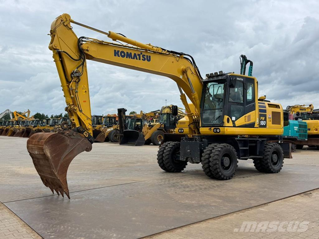 Komatsu PW180-11 Kolová rýpadla