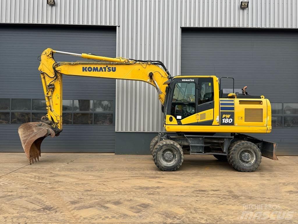 Komatsu PW180-11 Kolová rýpadla