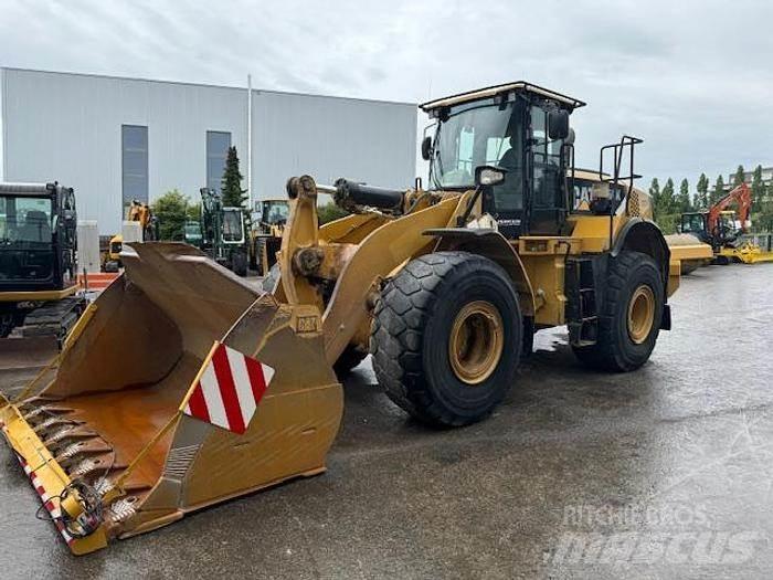 CAT 966K Kolové nakladače
