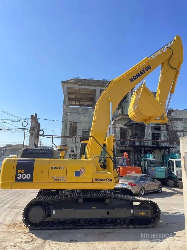 Komatsu PC 300 LC-7 Pásová rýpadla