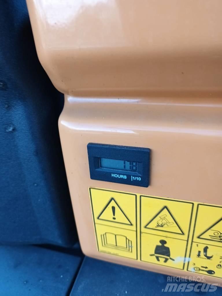 CASE CX 12 D Mini rýpadla < 7t