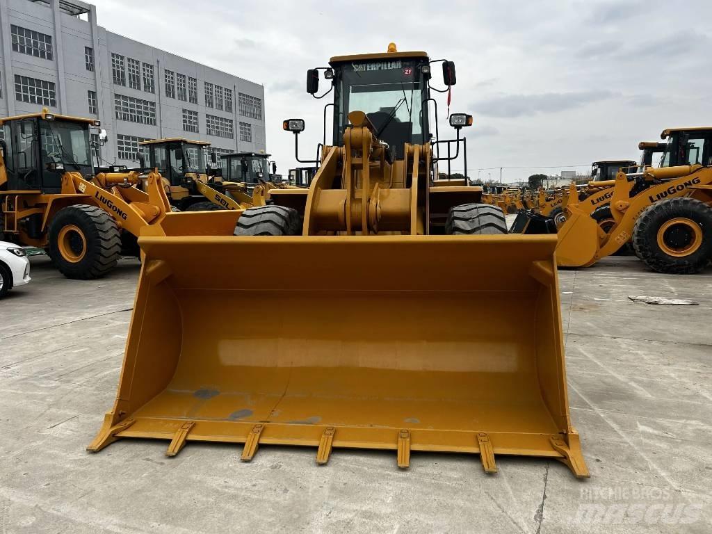 CAT 966 H Kolové nakladače