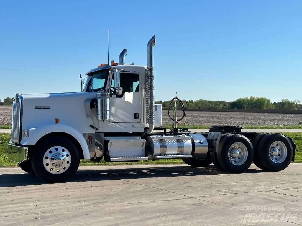 Kenworth W900 Tahače