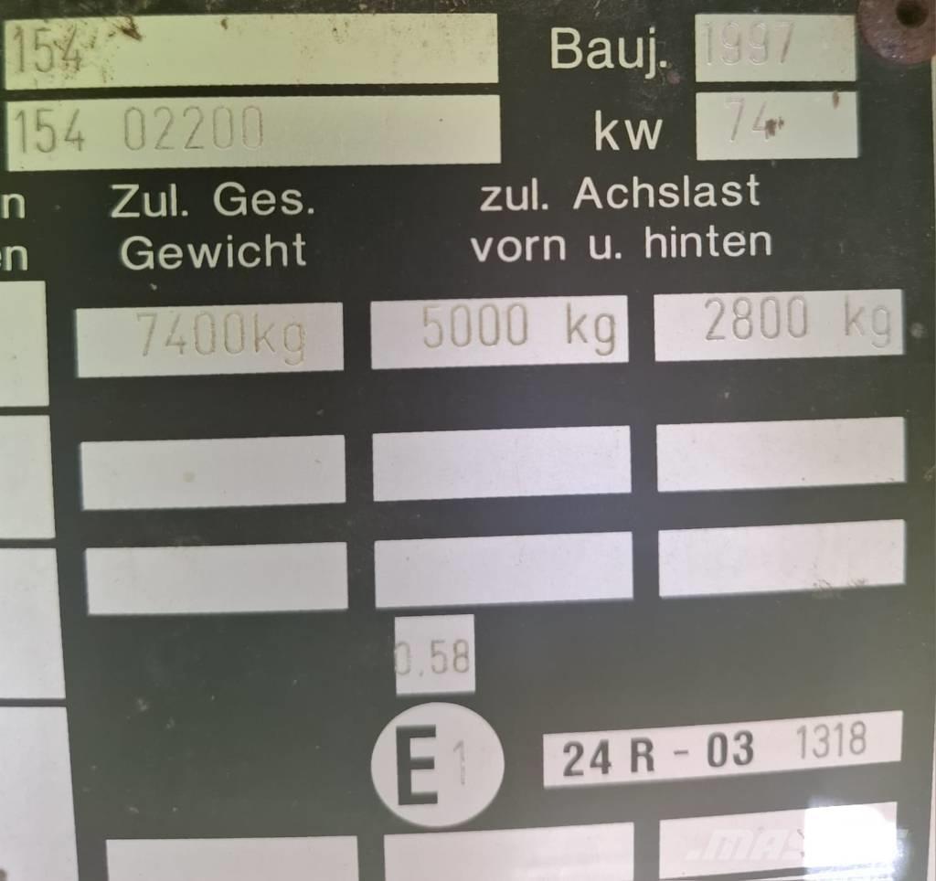 CLAAS Dominator 58 S Sklízecí mlátičky